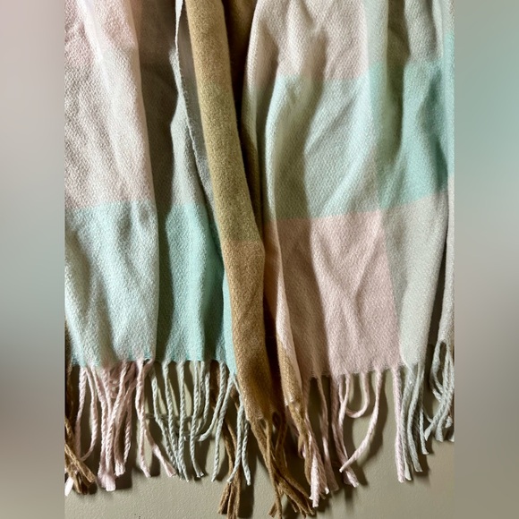 Soft Multicolor Scarf - Picture 7 of 7